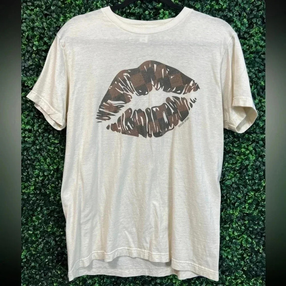 Tultex Tee from local boutique- Medium - Picture 1 of 4